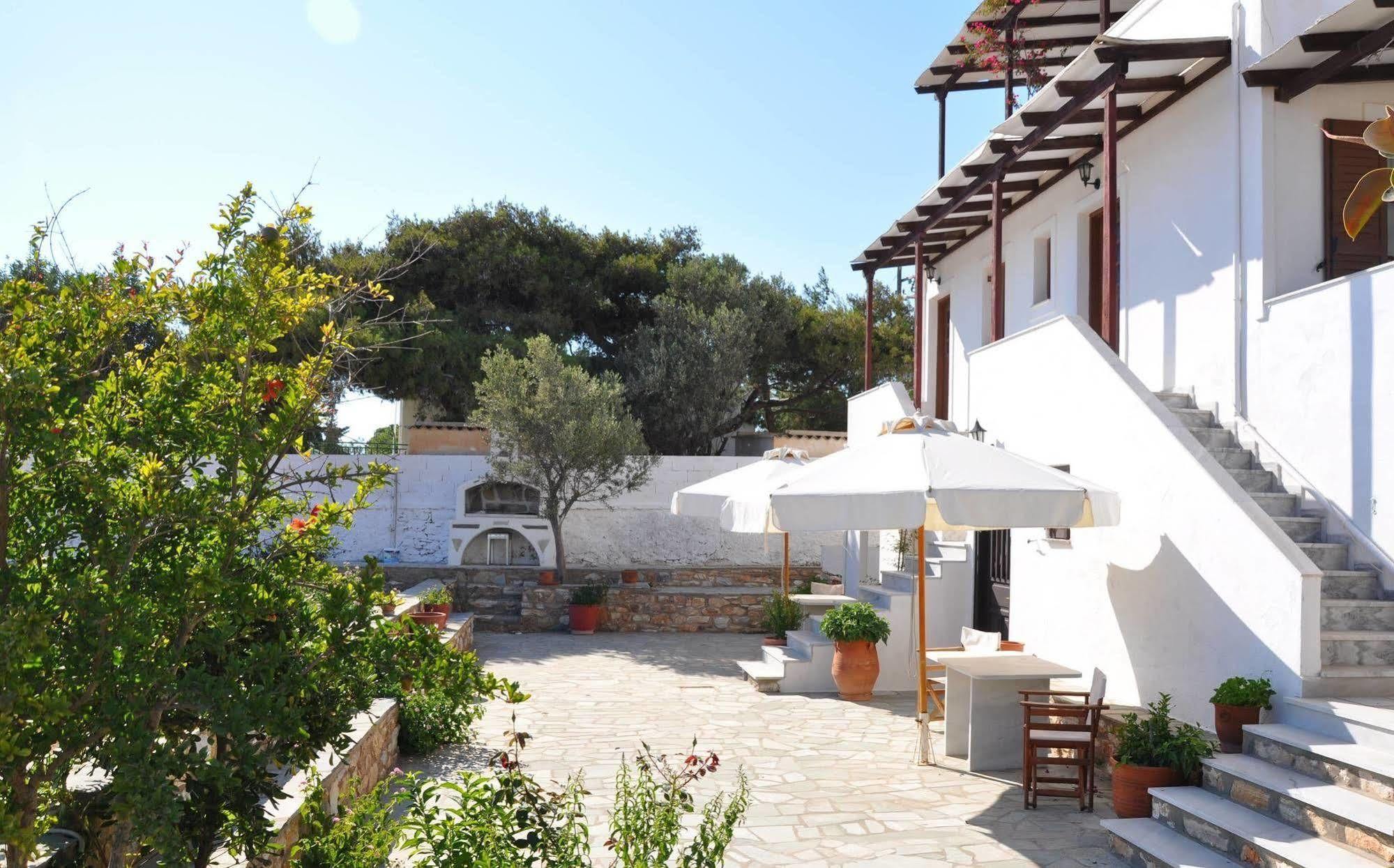 Michalis Apartments Near The Beaches With Sea View Páros Zewnętrze zdjęcie